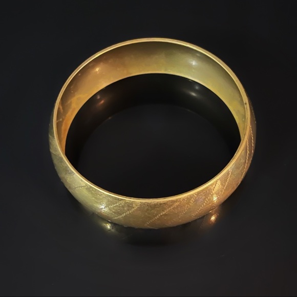 ✨Beautiful Vintage Brass Cuff Bracelet - Picture 1 of 2